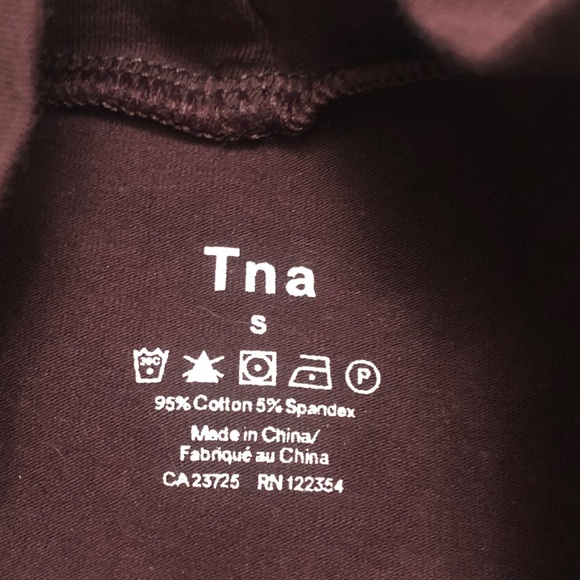 TNA Long Sleeve Crop - Picture 2 of 2